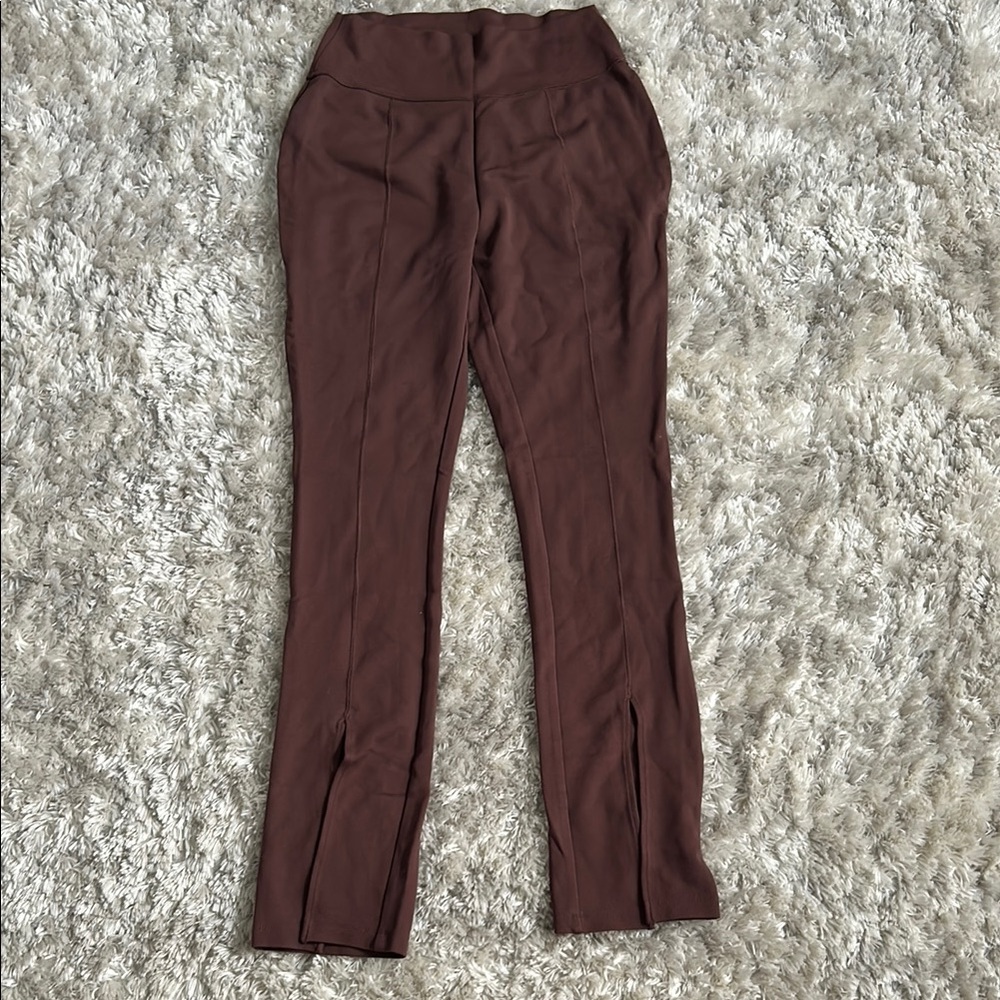 The Drop Brown spilt-leg leggings
